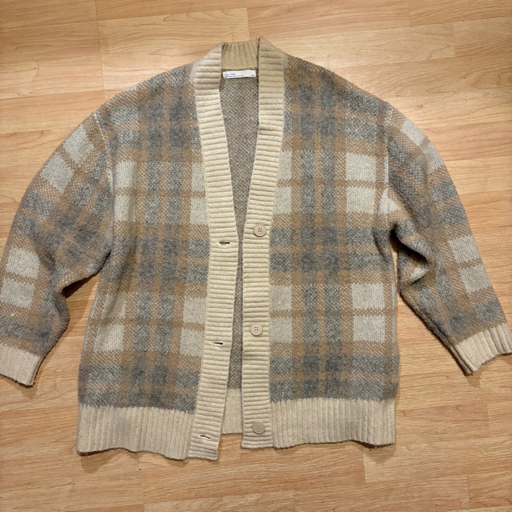 Oak and Fort Plaid Cardigan